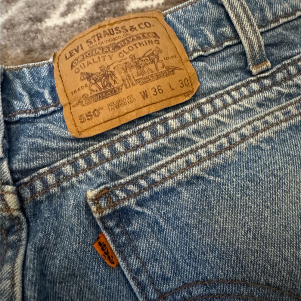 Vintage Levi’s 550 Relaxed Tapered Denim - Picture 3 of 7